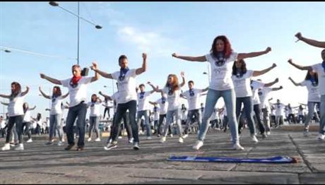 Κύπρος: Ζεϊμπέκικο για ρεκόρ Γκίνες με συμμετοχή 754 χορευτών (video)