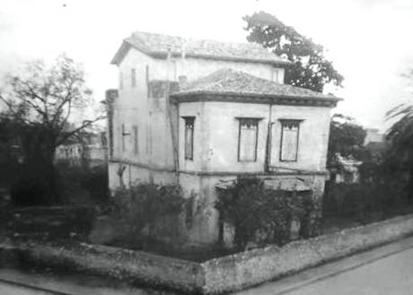 Πάτρα: Mια σπάνια φωτογραφία της κατοικίας της οικογένειας Βουδ πριν γκρεμιστεί