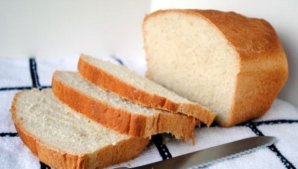 Γιατί πρέπει να μειώσετε το λευκό ψωμί στη διατροφή σας