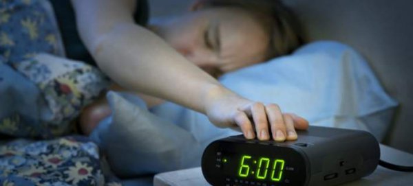 Ο άνθρωπος δεν χρειάζεται πιο πολλές ώρες ύπνου, λέει νέα έρευνα, αλλά περισσότερο σκοτάδι
