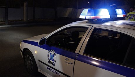 Θεσσαλονίκη: 5 συλλήψεις σε καφέ, μπαρ και καφενείο της πόλης