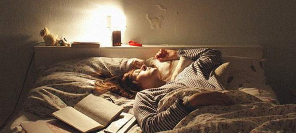 Εχετε αϋπνίες; Οι 6 συμβουλές για να πέσετε ξανά για ύπνο