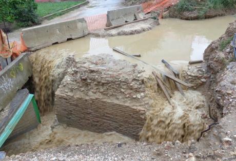 Πάτρα: Πλημμύρισαν, λόγω της παρατημένης Μίνι Περιμετρικής, οι αρχαιότητες στα Εβραιομνήματα
