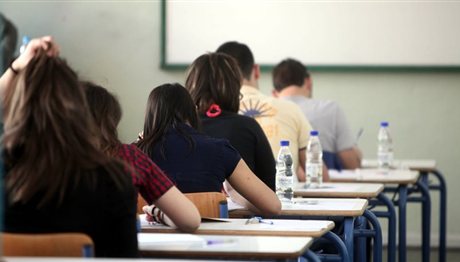 Νέα στοιχεία ζητούν οι θεσμοί για να μην επιβληθεί το 23% στην εκπαίδευση