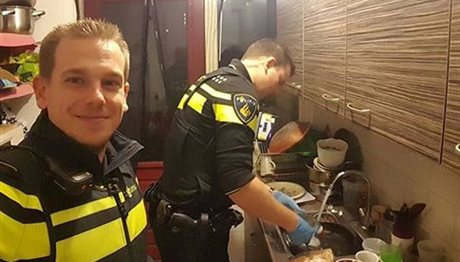 Η επείγουσα κλήση σε ολλανδούς αστυνομικούς περιλάμβανε και τα… πιάτα