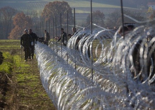 Η Ευρώπη αναθεωρεί τη συνθήκη Σένγκεν. Έλεγχοι και σε Ευρωπαίους πολίτες από το 2016