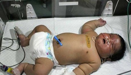 Το πιο βαρύ νεογέννητο της Ινδίας- Γεννήθηκε σχεδόν 7 κιλά μέσα σε 15 λεπτά