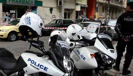 Θεσσαλονίκη: Έφοδος της αστυνομίας σε «φρουτάκια» στην Τούμπα!