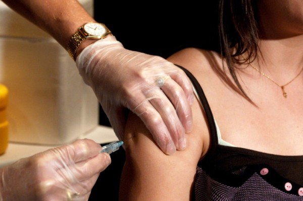 Οδηγίες για την αντιμετώπιση της Εποχικής Γρίπης και τον αντιγριπικό εμβολιασμό