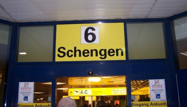 Επείγουσα σύνοδος της ΕΕ για τα μέτρα ασφαλείας: Επανεξετάζουν την Σένγκεν