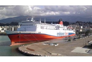 Πάτρα: Στη Hellenic Seaways το πλοίο «Ionian Queen» – Φεύγει από το Μόλο της Αγίου Νικολάου