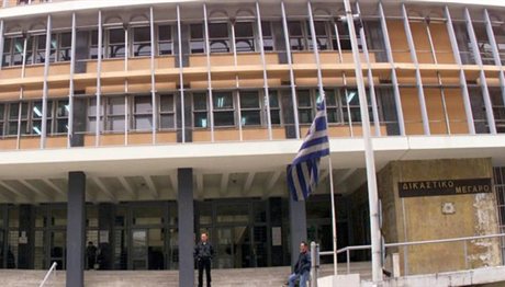 Θεσσαλονίκη ΤΩΡΑ: Τηλεφώνημα για βόμβα στα δικαστήρια, εκκενώνεται το κτίριο