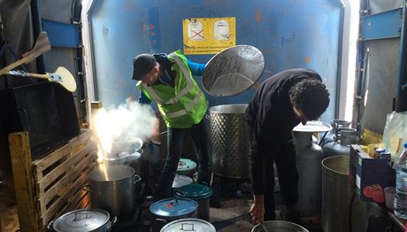 Μαγειρεύοντας με αλληλεγγύη: Μια Κουζίνα Χωρίς Σύνορα στην Ειδομένη (ΦΩΤΟ)