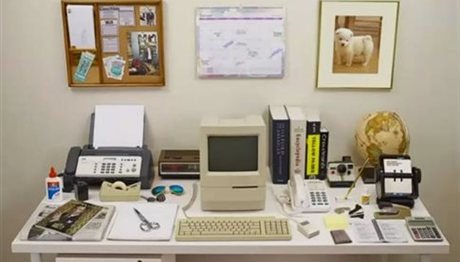 Η εξέλιξη του γραφείου: Από τα αντικείμενα στις εφαρμογές (video)