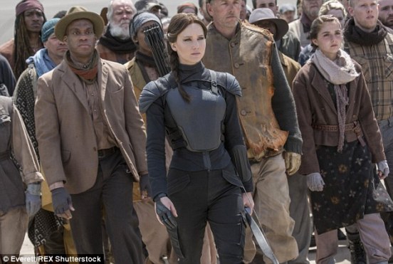 «The Hunger Games: Mockingjay- Part 2» – Σαρώνει στα εισιτήρια για 4η εβδομάδα (photo)