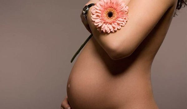 Τι πρέπει να προσέχουν οι έγκυες τις ημέρες των γιορτών