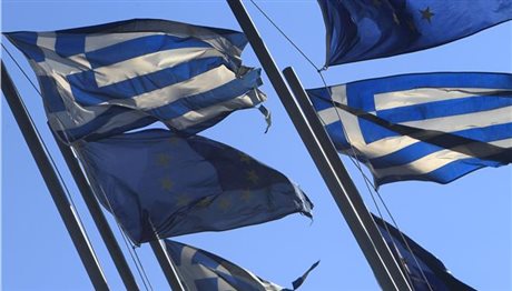 Ευρωβαρόμετρο: Οι Έλληνες παραμένουν ο πιο απογοητευμένος λαός της ΕΕ