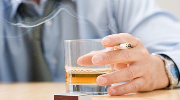 Έρευνα: Το «κλειδί» για να κόψετε το αλκοόλ και το κάπνισμα