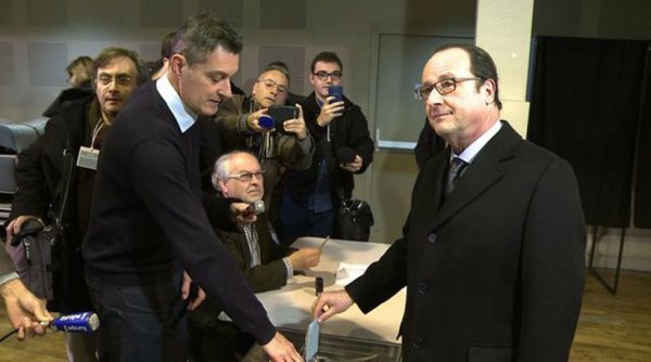 Γιατί ο Ολάντ ψήφισε δύο φορές στις περιφερειακές εκλογές της Γαλλίας (BINTEO)