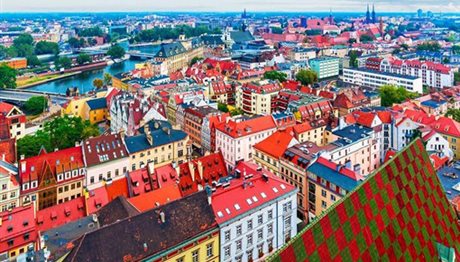Η πιο πολύχρωμη πόλη στην Ευρώπη (photos)