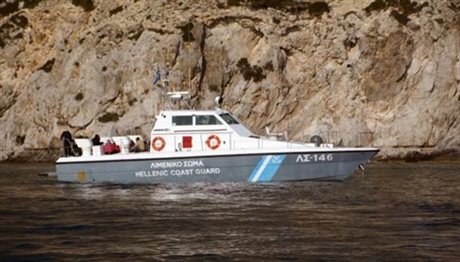 Επιχείρηση αποκόλλησης σκάφους του Λιμενικού από την τουρκική Ακτοφυλακή