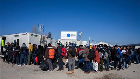 Πέντε αποστολές  μετεγκατάστασης προσφύγων  από την Ελλάδα εντός  του Ιανουαρίου