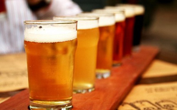 Μπύρα με μπέργκερ, κι άλλα 5 »απαγορεύμενα» διατροφικά ντουέτα