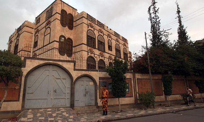Στα άκρα οι σχέσεις Τεχεράνης-Ριάντ-Σαουδάραβες βομβάρδισαν πρεσβεία του Ιράν
