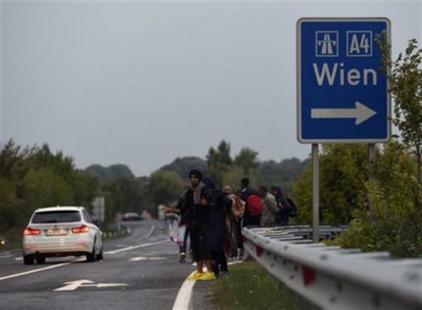 Περισσότερους πρόσφυγες στέλνει η Γερμανία πίσω στην Αυστρία