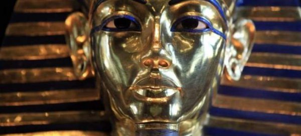 «Κακοποίησαν» μάσκα του Τουταγχαμών σε μουσείο και θα το πληρώσουν (ΦΩΤΟ)