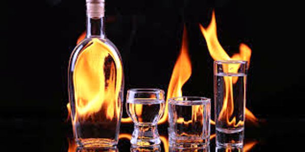 Γιατί μας «καίει» το αλκοόλ;