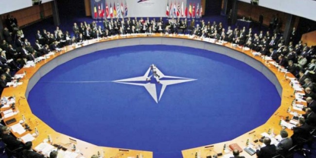 Πιάνει δουλειά το ΝΑΤΟ : “Δεν θα αναγκάζουμε τα πλοία να γυρίζουν πίσω”