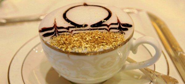 Μπέργκερ και καφές με επικάλυψη… χρυσού στο Άμπου Ντάμπι (ΦΩΤΟ)