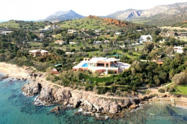 Είναι αυτό το ακριβότερο σπίτι που έχει κρεμάσει πωλητήριο στην Ελλάδα; (φωτό)