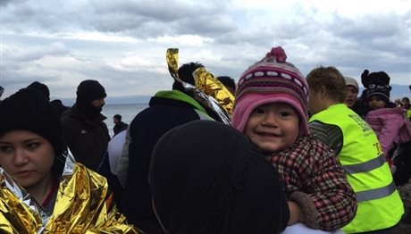 Οι Έλληνες δείχνουν αλληλεγγύη – 5 εκατ. συνάνθρωποί μας, βοήθησαν πρόσφυγες