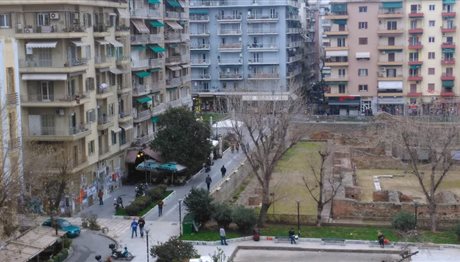 Θεσσαλονίκη: Βρέθηκε νεκρός 34χρονος στην πλατεία Ναυαρίνου