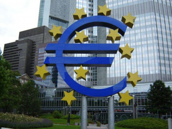 Τη δημιουργία υπουργείου Οικονομικών για την ευρωζώνη προτείνει ο Κερέ