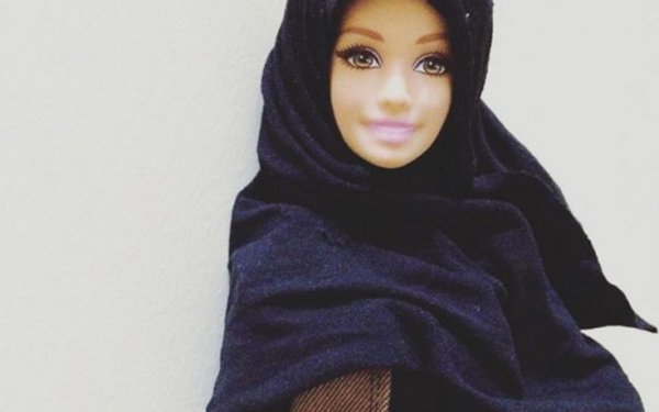 Η μουσουλμάνα «Barbie» που προκάλεσε αίσθηση (ΦΩΤΟ)