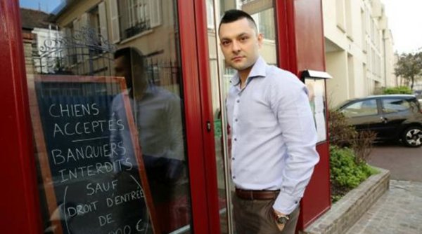 Διάσημο εστιατόριο στη Γαλλία επιτρέπει την είσοδο σε σκυλιά αλλά όχι σε τραπεζικούς!