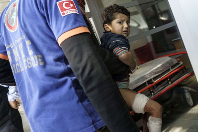 Τραγικός απολογισμός από το βομβαρδισμό νοσοκομείου στη Συρία