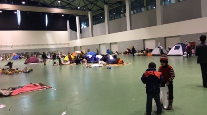 Άρον-άρον ψάχνουν χώρους στην Αττική για να φιλοξενήσουν τους πρόσφυγες