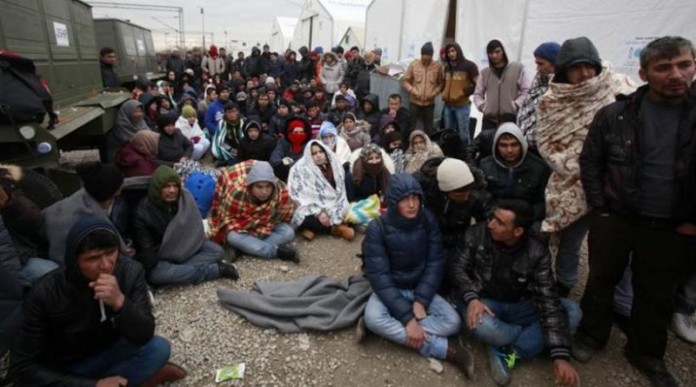 Αρνούνται να μεταβούν στο στρατόπεδο «Ευθυμιόπουλου» οι Αφγανοί πρόσφυγες