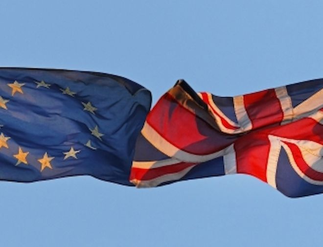 Δημοσκοπικό προβάδισμα για παραμονή της Βρετανίας στην ΕΕ