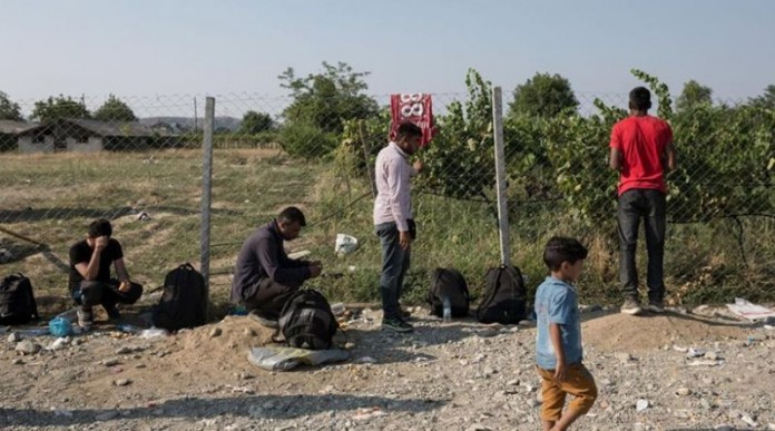 Με αμείωτη ένταση οι προσφυγικές ροές στον Έβρο – Καθημερινές οι συλλήψεις διακινητών