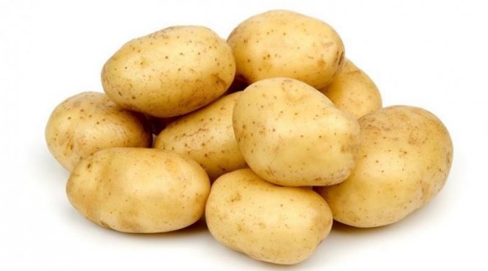 Δεσμεύτηκαν 25 τόνοι πατάτας από την Περιφέρεια Πειραιά
