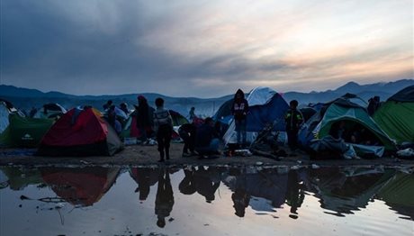 Ειδομένη: Αρνούνται να εγκαταλείψουν το σημείο οι πρόσφυγες