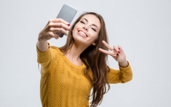 Πως οι selfies κάνουν κακό στην υγεία μας