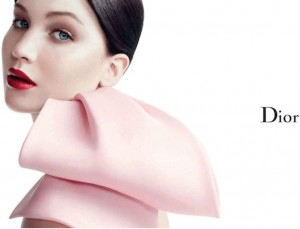Jennifer Lawrence : Το κεντρικό πρόσωπο για την εντυπωσιακή καμπάνια του οίκου Dior!
