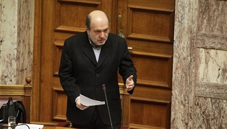 Τρ. Αλεξιάδης: «Δίκαιη» θα είναι η φορολογική επιβάρυνση στα εισοδήματα του 2016
