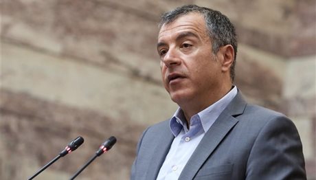 Στ. Θεοδωράκης: Θέλουμε μια μεγάλη καινούργια κοινωνική συμμαχία